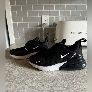 Nike Women’s Air Max 270
